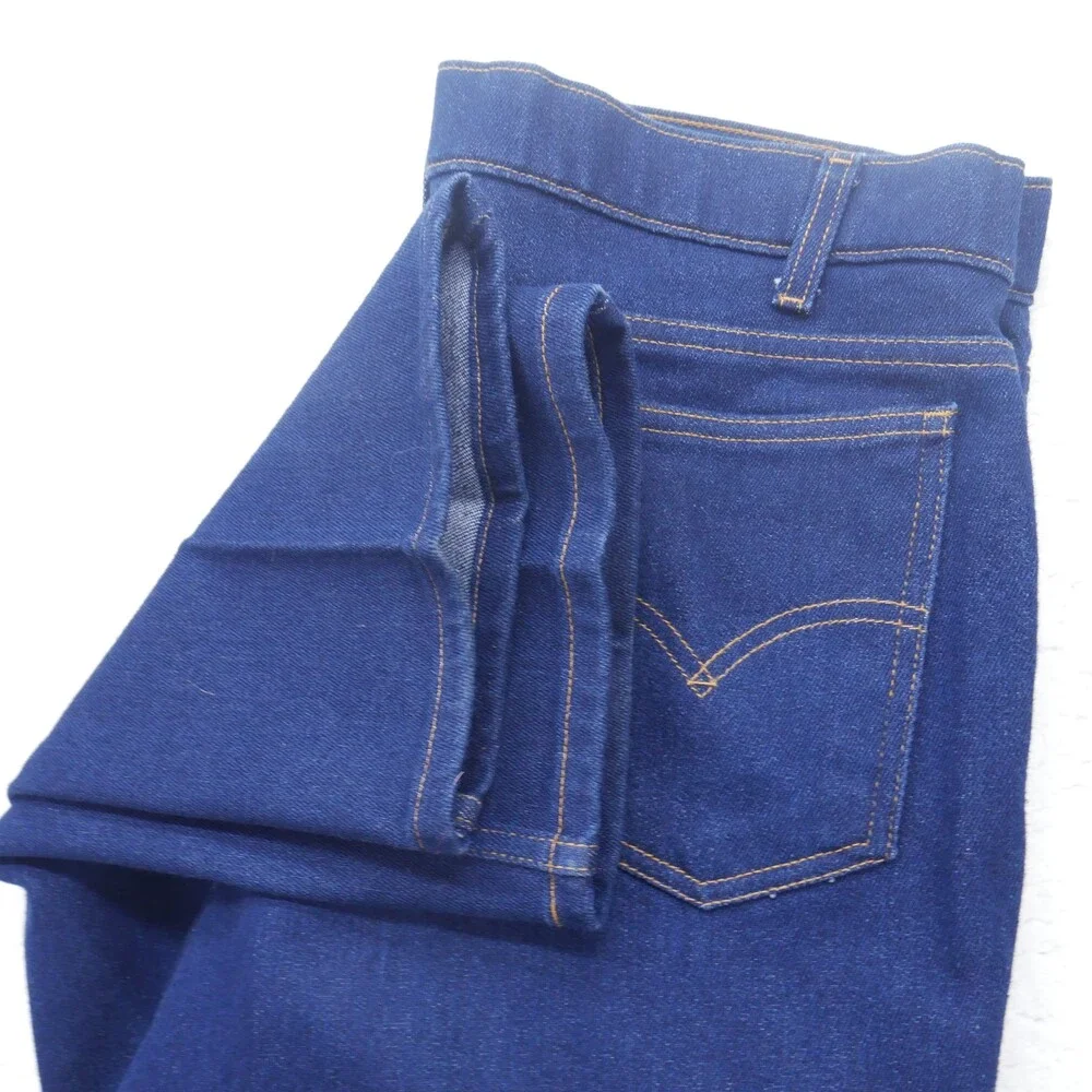 Vintage Levi's 905 Jeans Mens 38x32 Y2K Dark Wash Bootcut Denim Guatemala